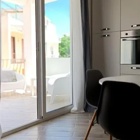 Mi Casa Es Tu Casa *