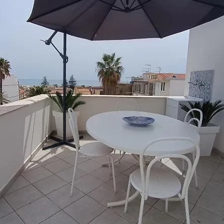 Mi Casa Es Tu Casa * Donnalucata (Sicily)