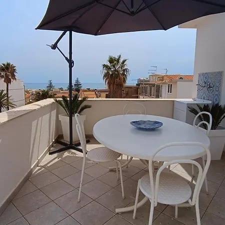 Mi Casa Es Tu Casa * Donnalucata (Sicily)
