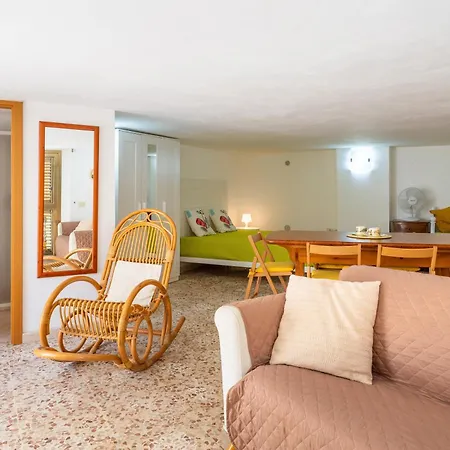 Mi Casa Es Tu Casa *